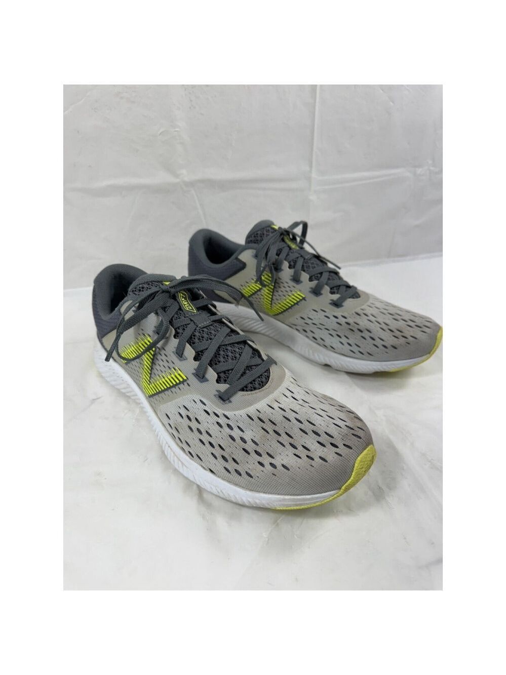 New Balance DRFT Men's Running Shoes Size 8.5